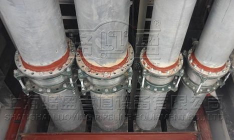 波紋<a href=http://m.linyuyi.com target=_blank class=infotextkey>補償器</a>安裝現(xiàn)場圖